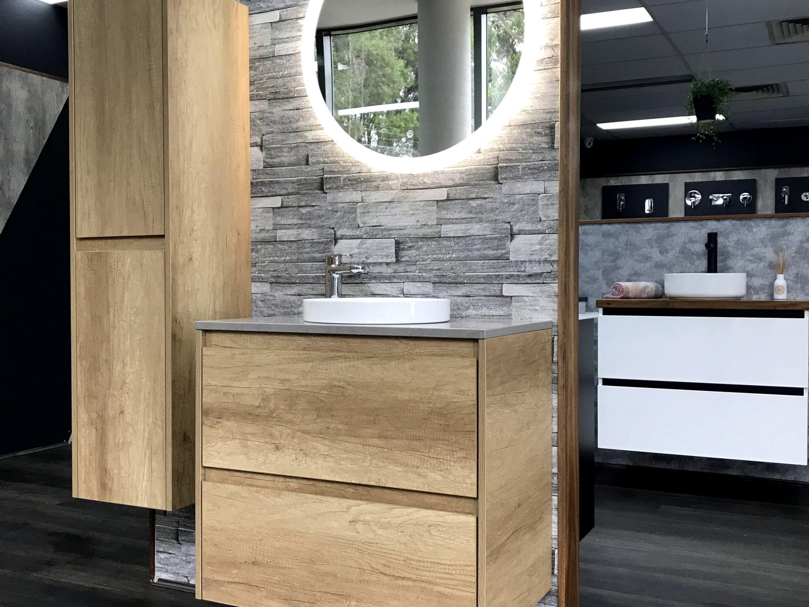 Less is More: Premium Craftsmanship in Minimalist Vanity Designs