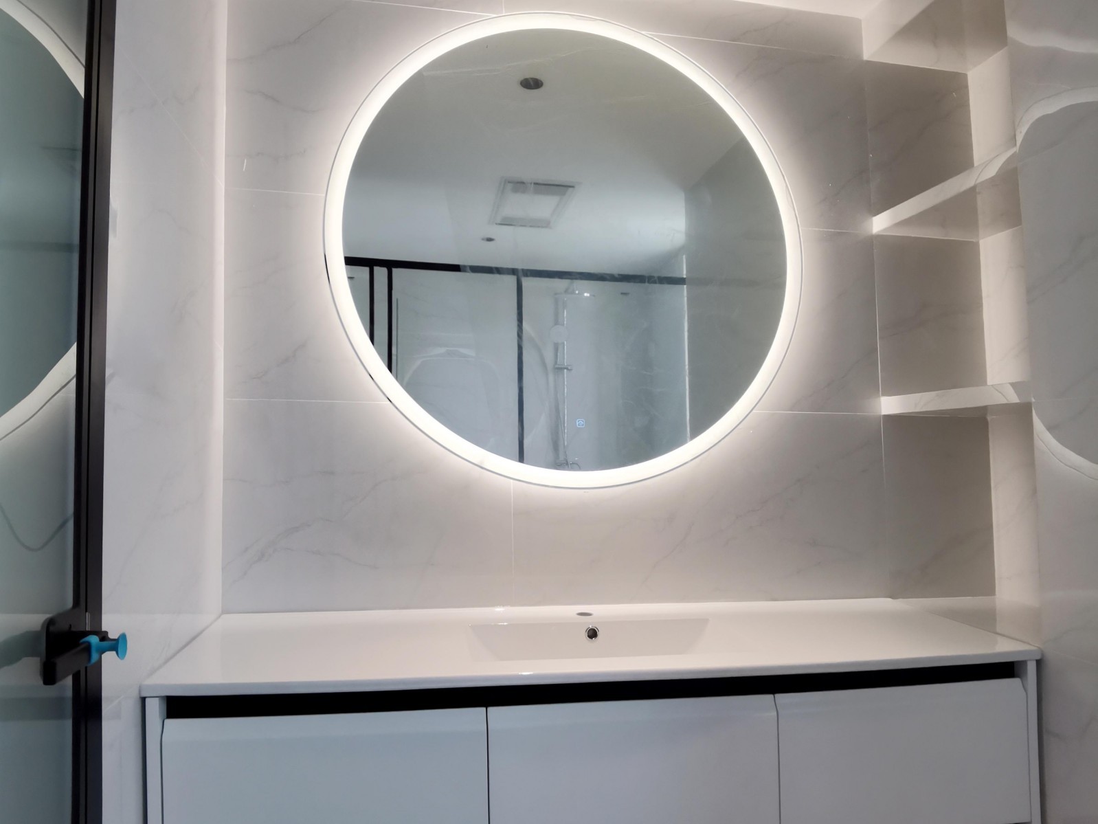 Modern minimalist style